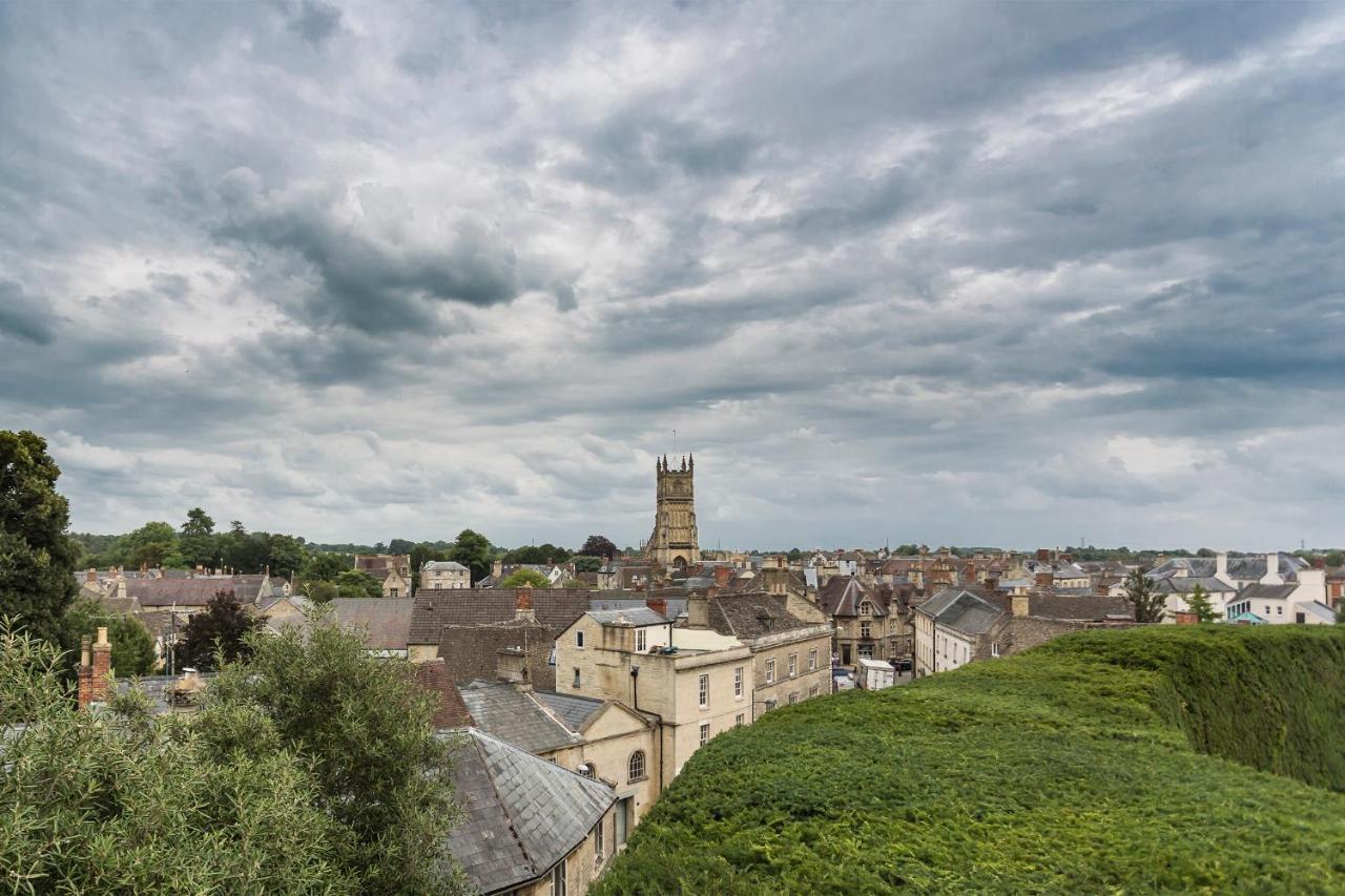 Private Deck With Newly Refurbished Flat Attached! Daire Cirencester Dış mekan fotoğraf
